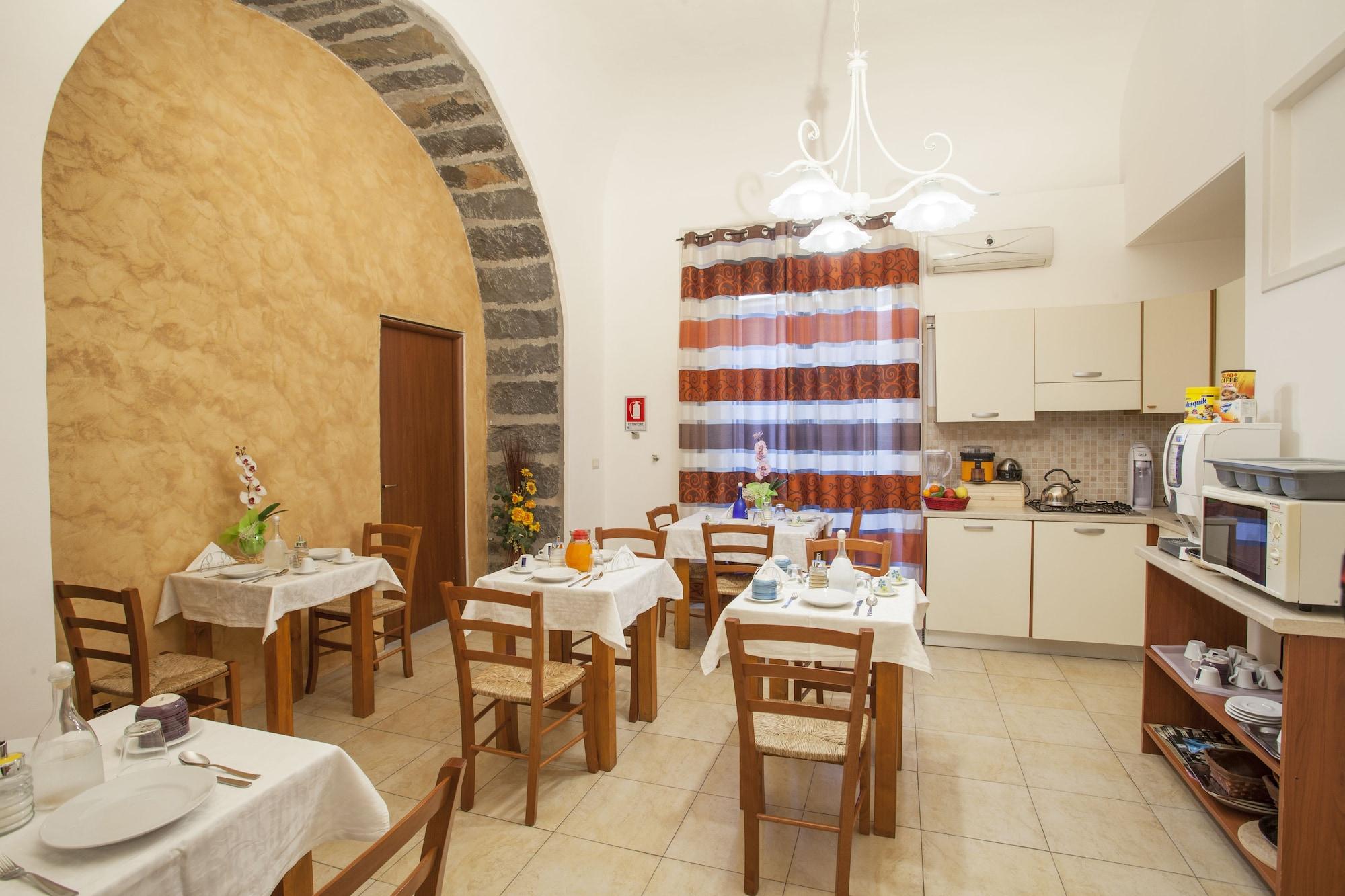 לינה וארוחת בוקר ריפוסטו Siciliaetnamare מראה חיצוני תמונה
